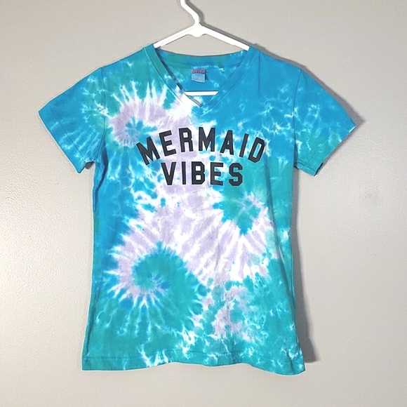 "Mermaid vibes" tie dye tee, M - Picture 1 of 6